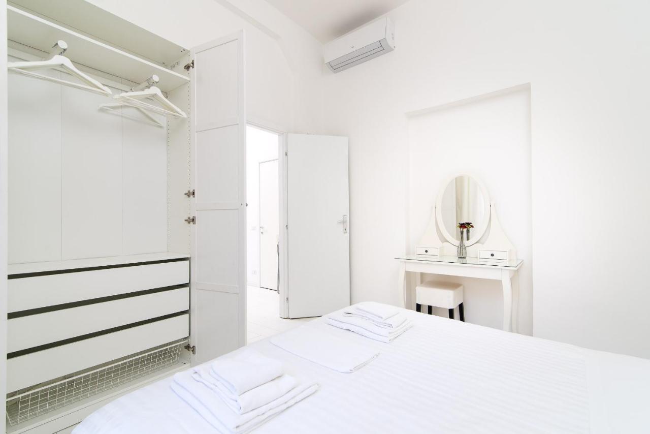 White Ostilia Apartments Rome Buitenkant foto